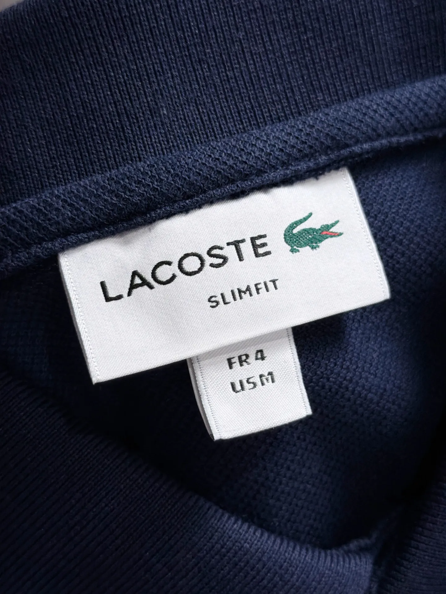 French Crocodile 2026 Spring and Summer Official Website Synchronization The Newest Arrival Style Classic Versatile Business Casual Polo Neck T-shirt Made of imported beaded cotton fabric, comfortable and breathable, with delicate texture and super soft skin-friendly touch! Lapel design, absolutely crisp and handsome fit! The sewing process with this density is absolutely meticulous in handling details! Skin-friendly and smooth to the touch, it is a perfect combination of comfort and breathability! The fabric properties are all excellent! Full of high-end feel! Simple and elegant design, Versatile is extremely wearable! All three standards! It is highly recommended to buy it, and you will never see a style like this outside! On sale on the official website! Size:M-2XL​